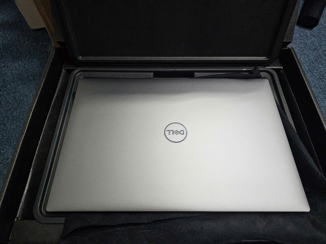 Laptop Dell Precission 5680 i9-13900H Ram 64G